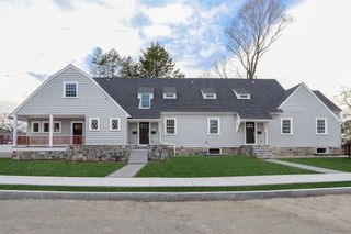 17 S Gate Park 17, Newton, MA 02465