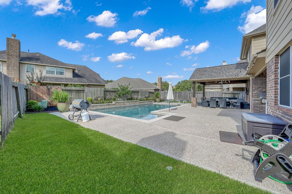 11027 Hilltop Park Lane, Cypress, TX 77433
