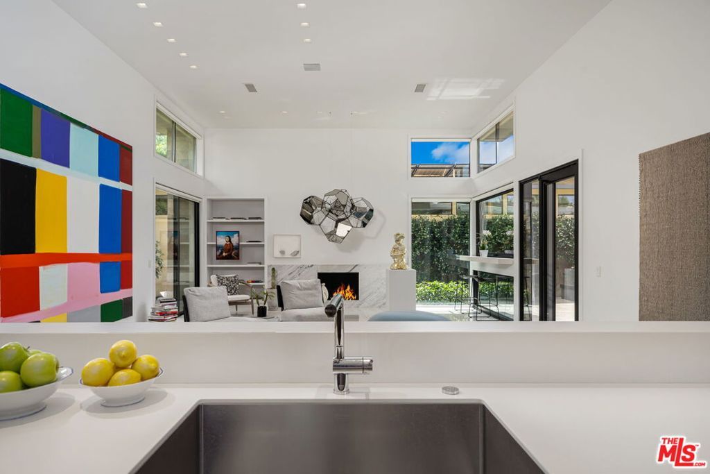 Image 13 of property listing at 1530 Palm Colony, Palm Springs, CA 92264