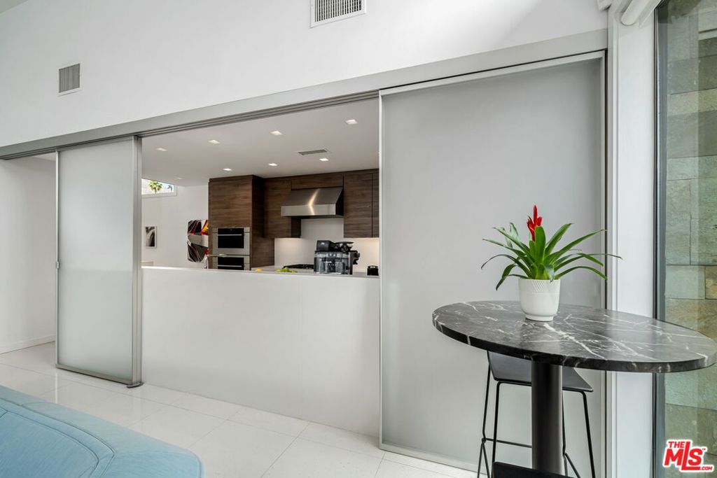 Image 14 of property listing at 1530 Palm Colony, Palm Springs, CA 92264