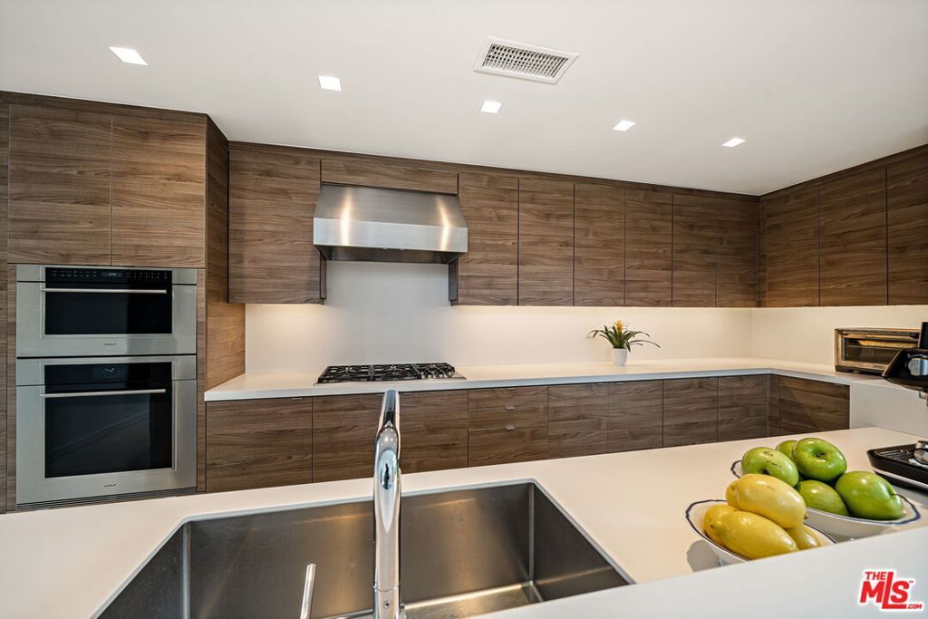 Image 15 of property listing at 1530 Palm Colony, Palm Springs, CA 92264