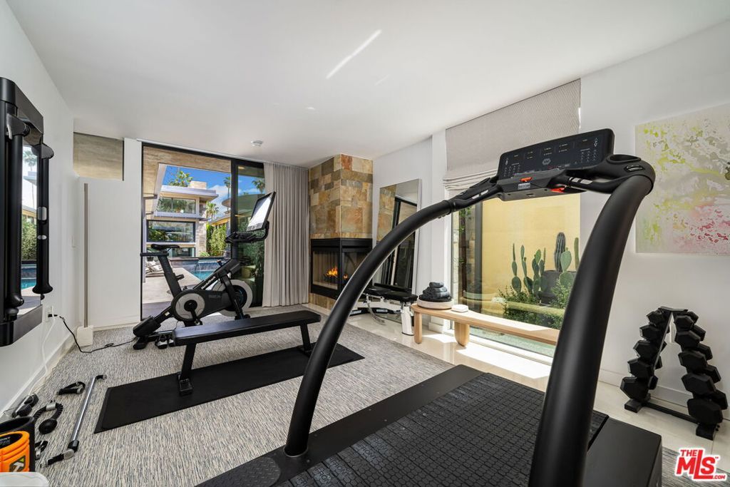 Image 39 of property listing at 1530 Palm Colony, Palm Springs, CA 92264