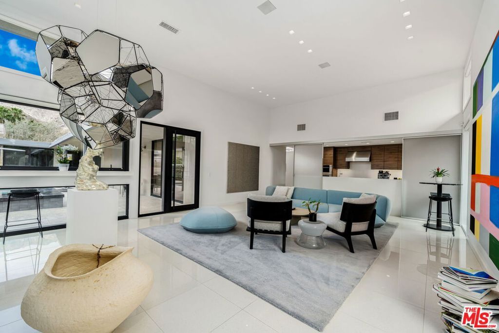 Image 6 of property listing at 1530 Palm Colony, Palm Springs, CA 92264