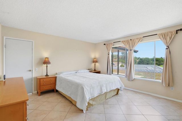 12485 Grandee Rd, San Diego, CA 92128