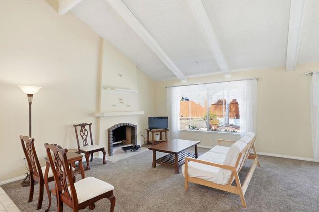 12485 Grandee Rd, San Diego, CA 92128
