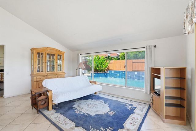 12485 Grandee Rd, San Diego, CA 92128