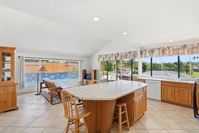 12485 Grandee Rd, San Diego, CA 92128