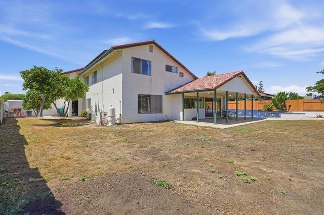 12485 Grandee Rd, San Diego, CA 92128