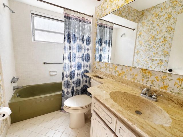1656 S LAKE AVENUE 4, Clearwater, FL 33756