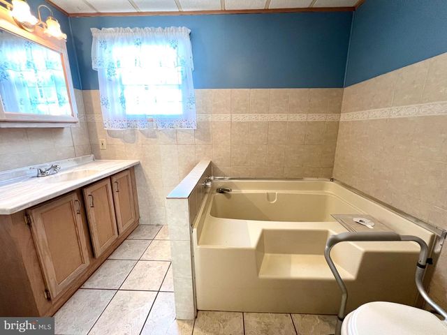 153 DEERFIELD DR, Souderton, PA 18964