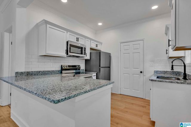 210 E SPRING STREET, Sylacauga, AL 35150