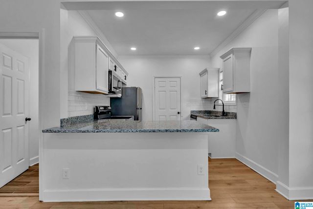 210 E SPRING STREET, Sylacauga, AL 35150