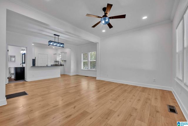 210 E SPRING STREET, Sylacauga, AL 35150