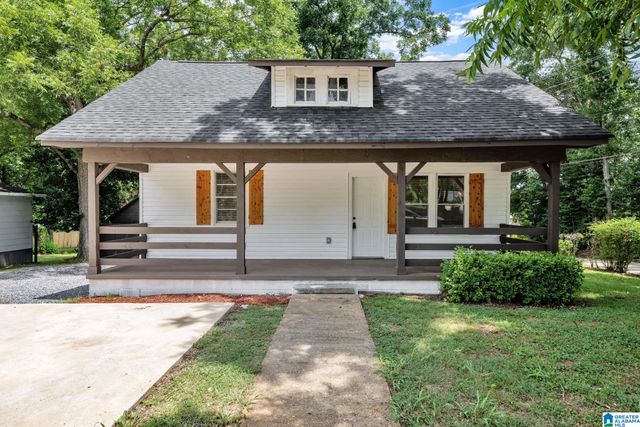 210 E SPRING STREET, Sylacauga, AL 35150