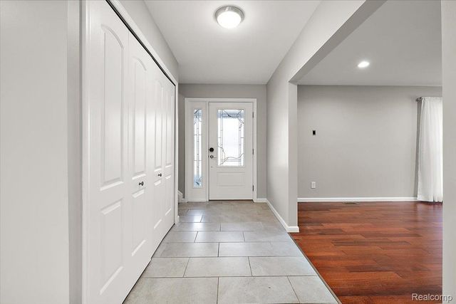 4783 Quarton Road, Bloomfield Hills, MI 48301