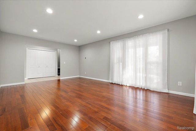 4783 Quarton Road, Bloomfield Hills, MI 48301