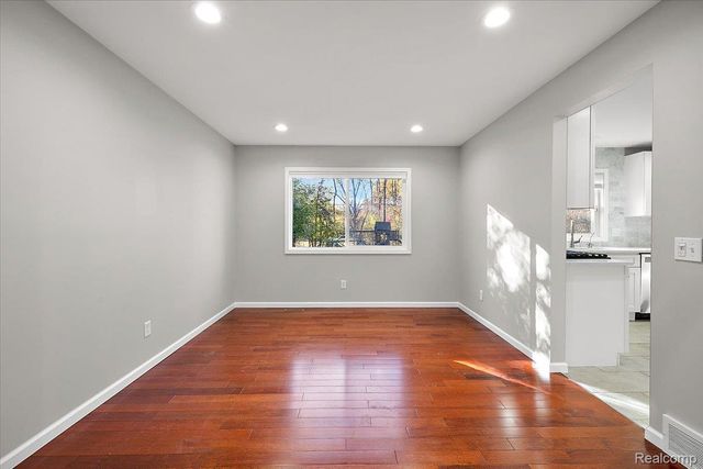 4783 Quarton Road, Bloomfield Hills, MI 48301