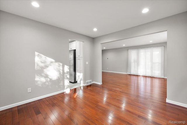 4783 Quarton Road, Bloomfield Hills, MI 48301