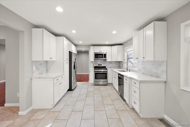 4783 Quarton Road, Bloomfield Hills, MI 48301