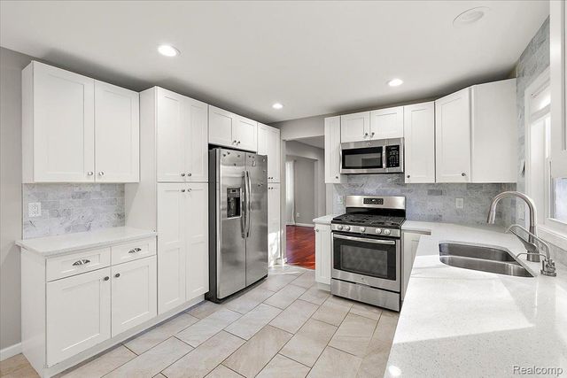 4783 Quarton Road, Bloomfield Hills, MI 48301