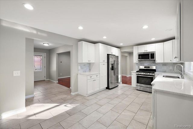 4783 Quarton Road, Bloomfield Hills, MI 48301