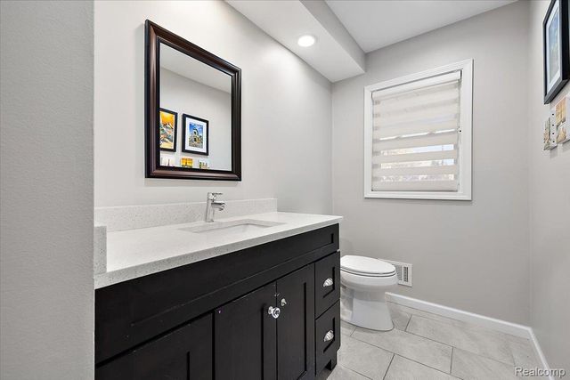 4783 Quarton Road, Bloomfield Hills, MI 48301