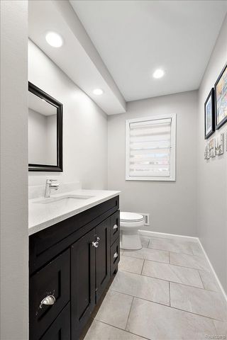 4783 Quarton Road, Bloomfield Hills, MI 48301