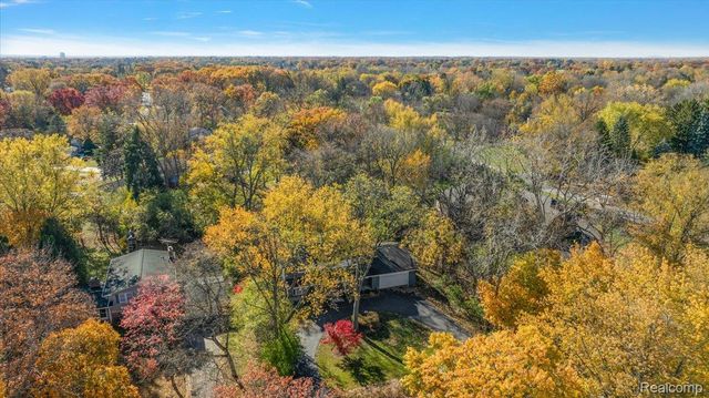 4783 Quarton Road, Bloomfield Hills, MI 48301