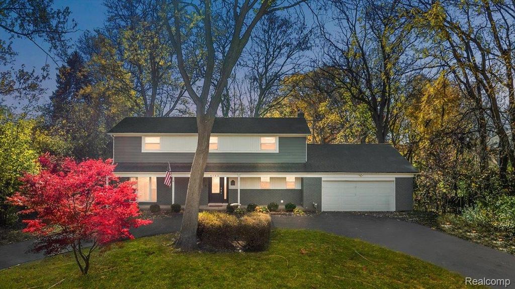 4783 Quarton Road, Bloomfield Hills, MI 48301