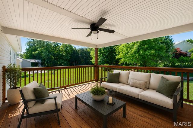 351 Gardenia Drive, Troy, MO 63379
