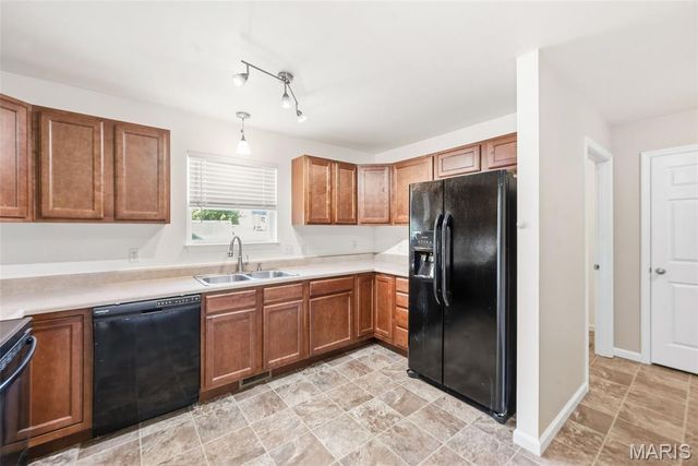 351 Gardenia Drive, Troy, MO 63379