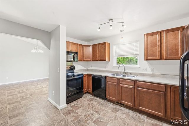 351 Gardenia Drive, Troy, MO 63379