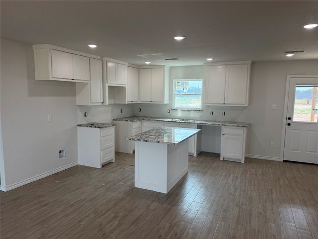 333 Myers Drive, Springtown, TX 76082
