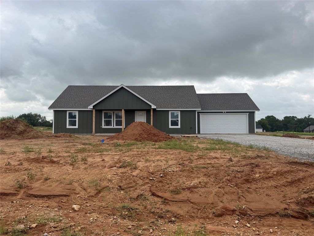 333 Myers Drive, Springtown, TX 76082