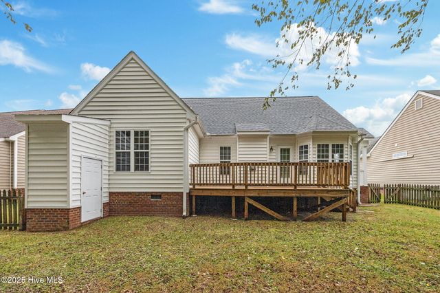 1013 Sebring Drive, Winterville, NC 28590