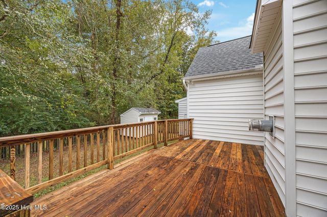 1013 Sebring Drive, Winterville, NC 28590