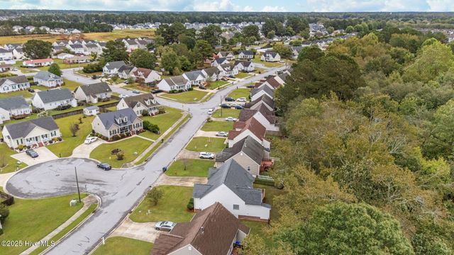 1013 Sebring Drive, Winterville, NC 28590