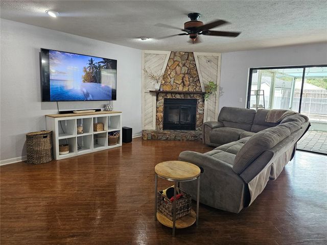 18322 SWAN LAKE DRIVE, Lutz, FL 33549