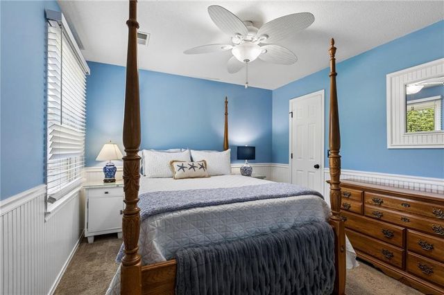 8712 N Lathrop Avenue, Kansas City, MO 64155