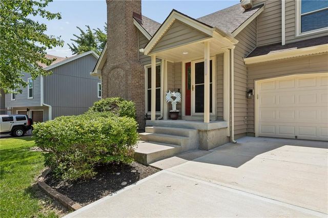 8712 N Lathrop Avenue, Kansas City, MO 64155