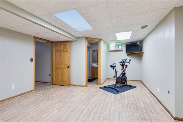 8712 N Lathrop Avenue, Kansas City, MO 64155