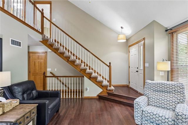8712 N Lathrop Avenue, Kansas City, MO 64155