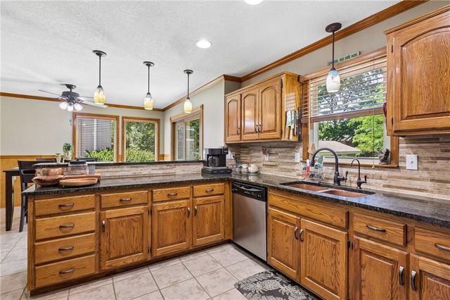 8712 N Lathrop Avenue, Kansas City, MO 64155