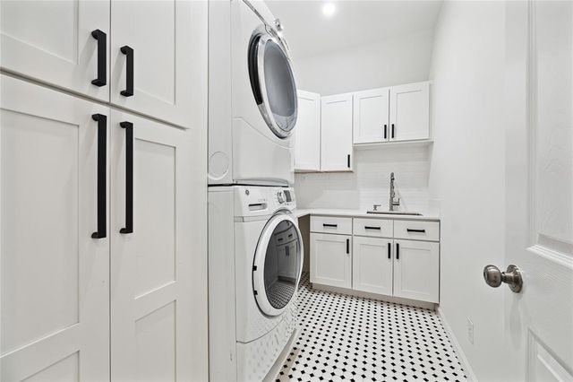 701 Coronado Street, Houston, TX 77009