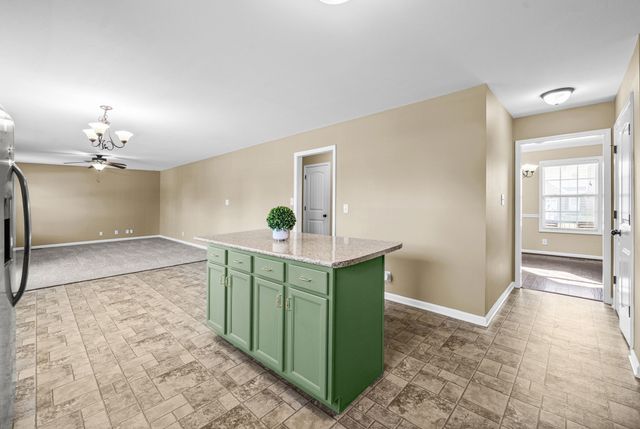 970 Dwight Eisenhower Way, Clarksville, TN 37042