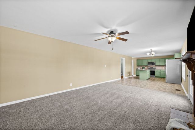 970 Dwight Eisenhower Way, Clarksville, TN 37042
