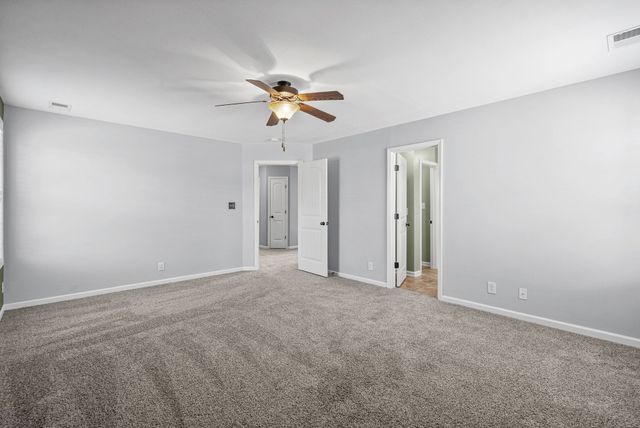 970 Dwight Eisenhower Way, Clarksville, TN 37042