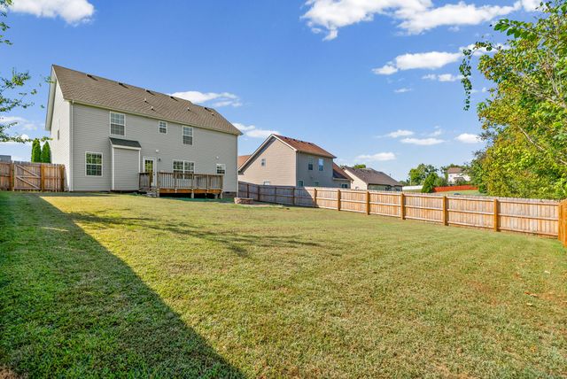 970 Dwight Eisenhower Way, Clarksville, TN 37042