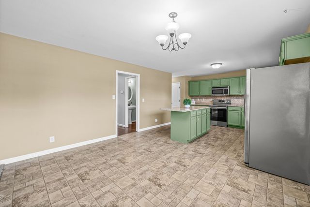 970 Dwight Eisenhower Way, Clarksville, TN 37042