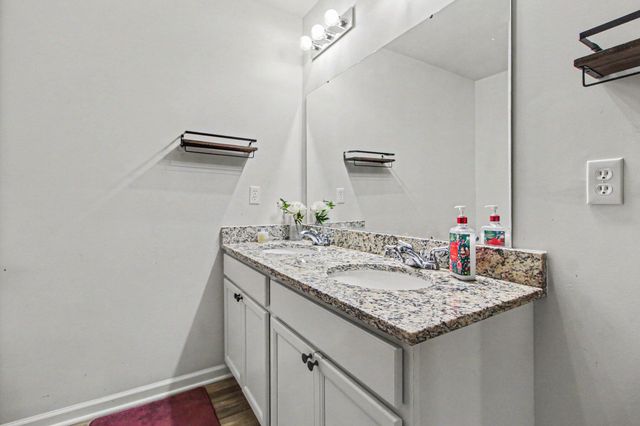1646 Golfview Drive, Ypsilanti, MI 48198